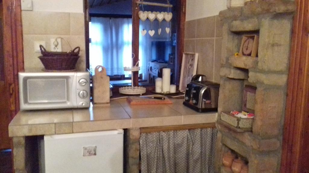 Tulipanos Vendeghaz Lägenhet Obanya Exteriör bild